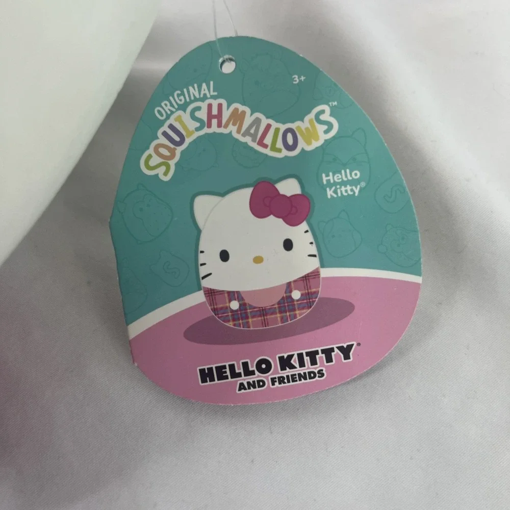 Squishmallow Hello Kitty Sanrio 8